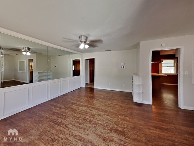 Foto del edificio - 2811 38th St