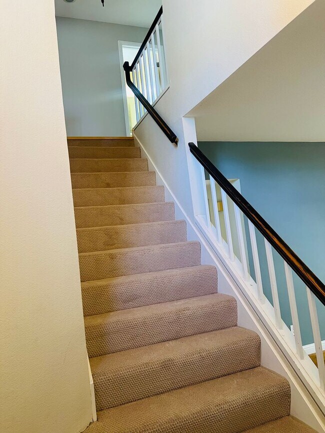 Building Photo - NORTH SAN JOSE - Updated two story home wi...
