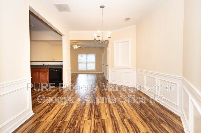 Building Photo - 2069 Lakeshore Overlook Dr