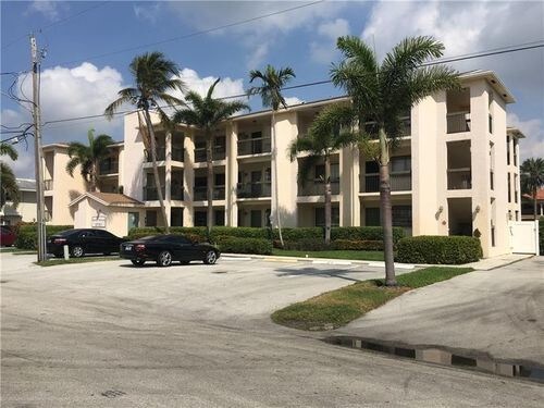 Foto principal - 2751 NE 15th St