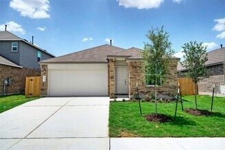 Building Photo - 108 Montego St