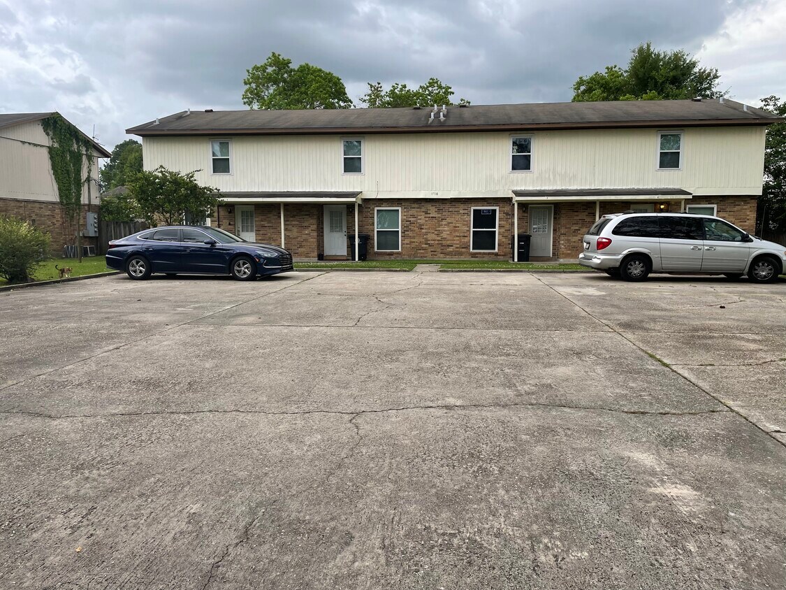 Primary Photo - 1718 Starboard Dr