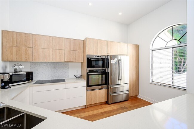 Building Photo - 601 Beachwalk Cir