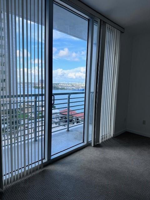 Foto del edificio - 335 S Biscayne Blvd