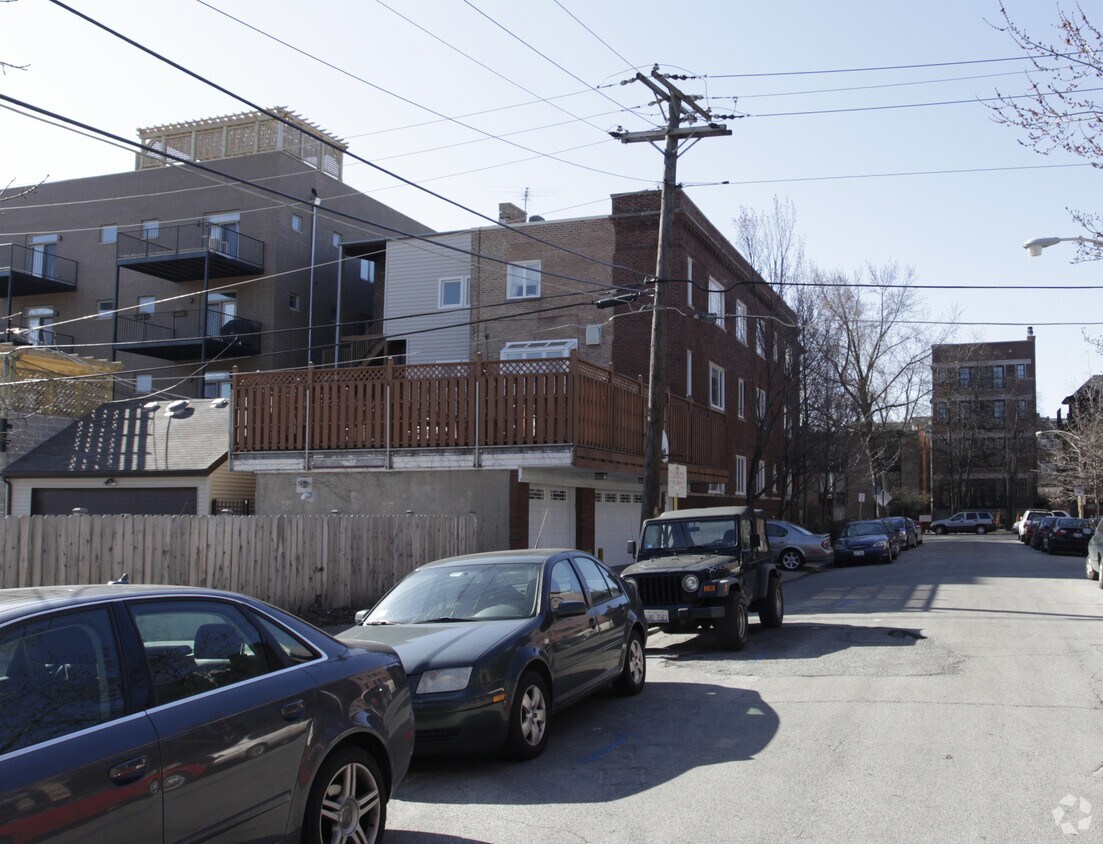Building Photo - 3013 Waterloo Ct