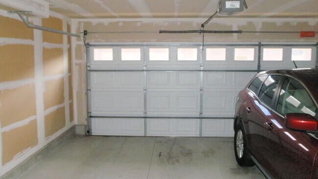 Foto del edificio - Fairways Edge 3 Bed/2.5 Bath Townhouse Available Now!