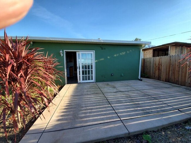 Building Photo - Updated 3 Bed 1 bath home in San Pablo