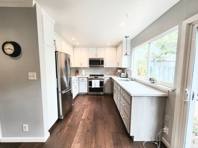 Foto del edificio - Foster City 3 bedroom