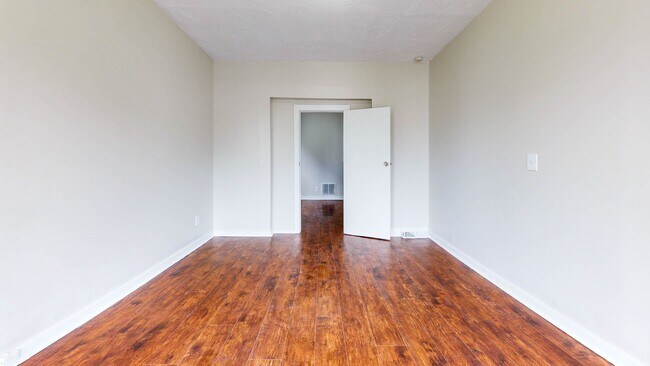 Foto del edificio - 46-48 Henry St - 2R