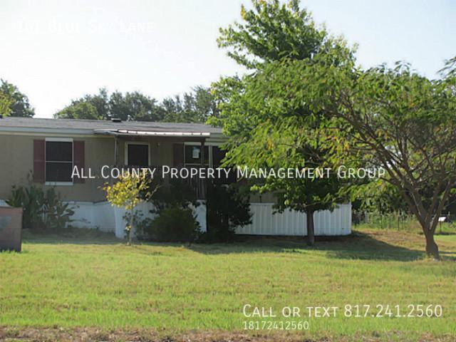 Primary Photo - 3 Bedroom, 2 Bathroom mobile home on acrea...