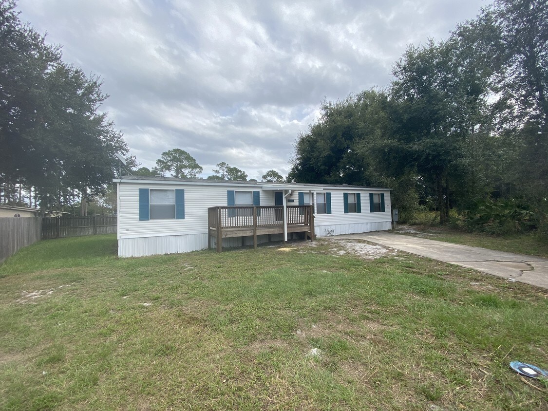 6001 7th Manor E, Palatka, FL 32177 House Rental in Palatka, FL