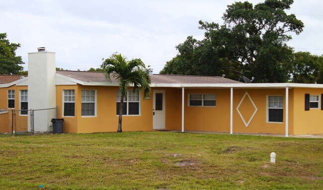 Building Photo - 7138 Washington Ave