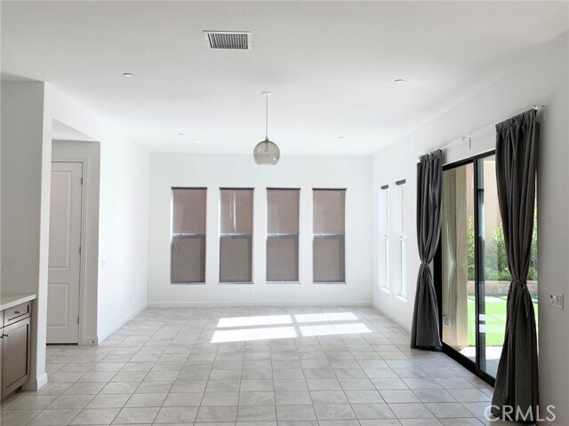 Building Photo - 20816 Pine Cone Cir