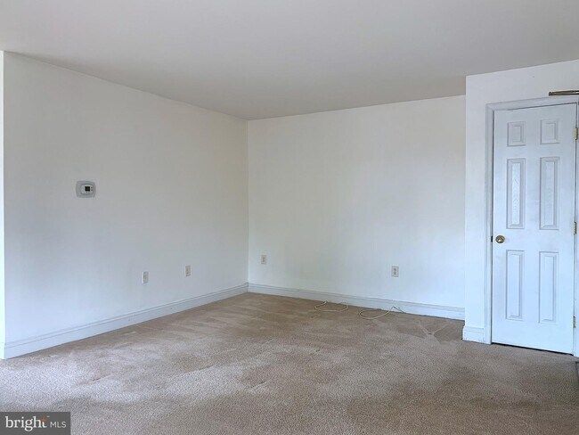 Building Photo - 206 Park Terrace Ct SE