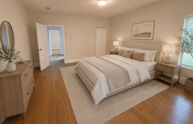 Foto del edificio - 3 BED/2 BATH Historic Home Available NOW!