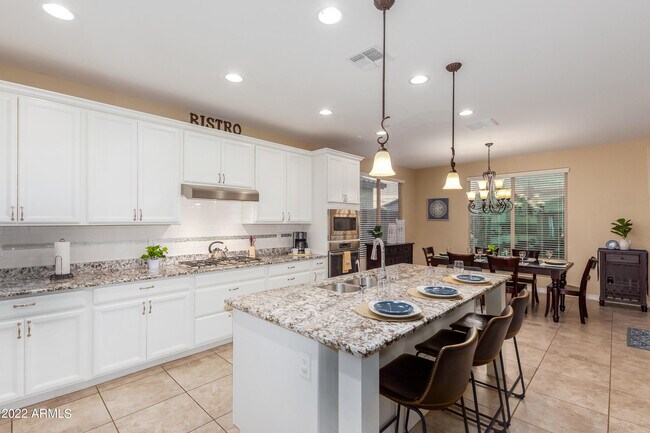 Foto del edificio - 748 W Tallow Tree Ave