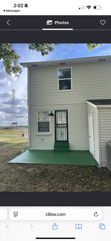 Building Photo - Beautiful 2 BD Townhome