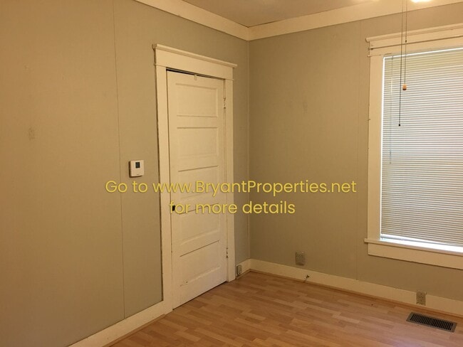 Foto del edificio - 1584 Latimer Ln