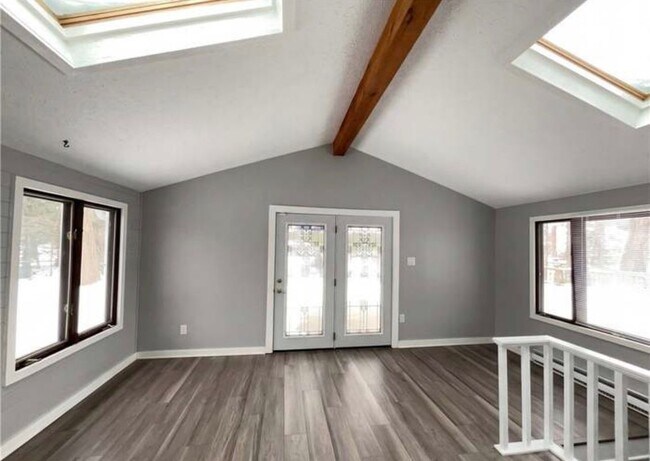 Foto del edificio - 32847 Redwood Blvd