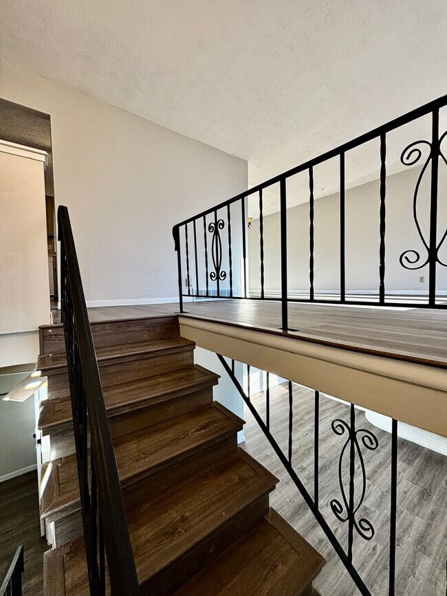 Foto del edificio - 3324 S 159th St