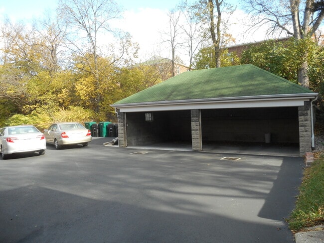 Building Photo - 2812 Digby Ave