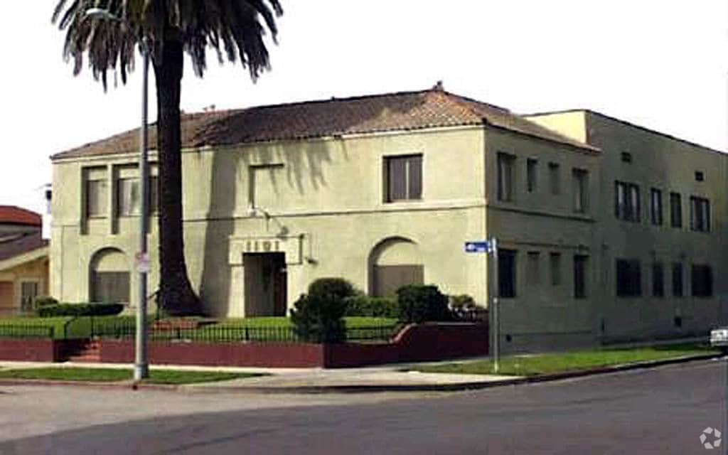 Building Photo - Del Rey Urban Income Funds, LLC