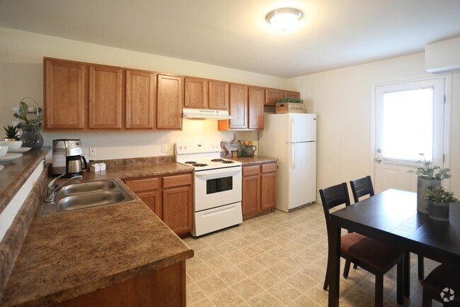Cocina de 3 habitaciones y 2 baños - Quail Run