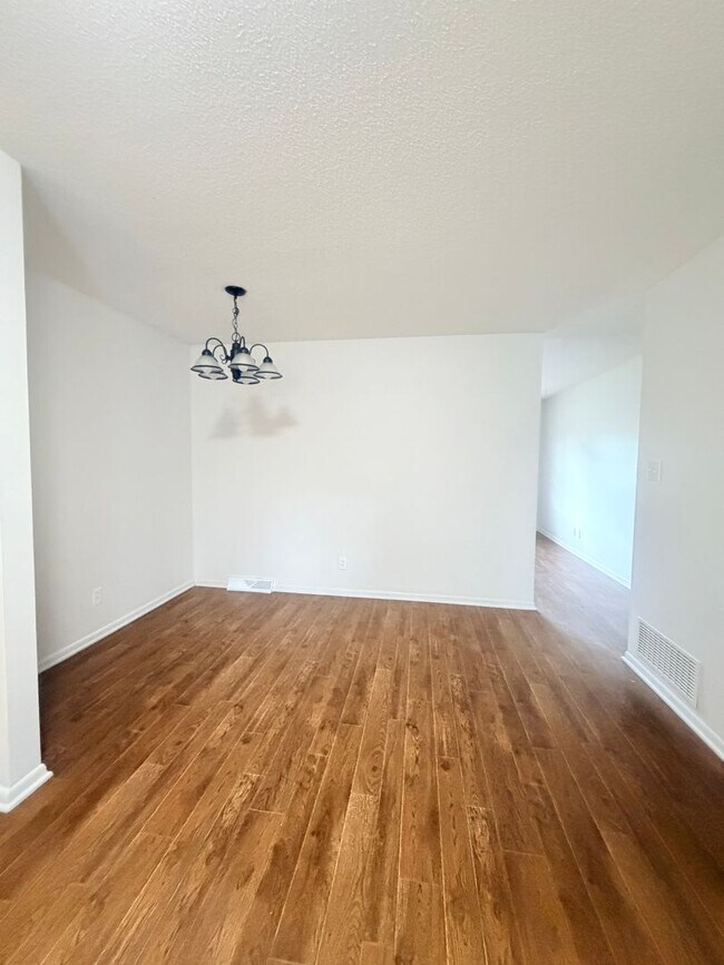 Foto del edificio - Charming Updated Duplex in Farragut