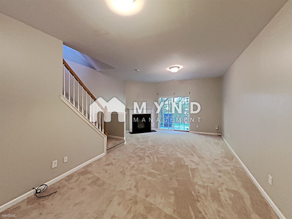 Building Photo - 3 br, 3.5 bath Townhome - 638 Cupola Dr