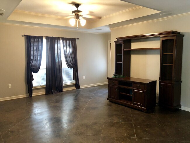 Foto del edificio - 3 br 2 ba house near park on Dead-end stre...