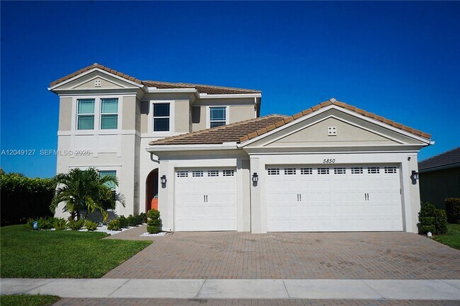 Building Photo - 5850 Whippoorwill Cir