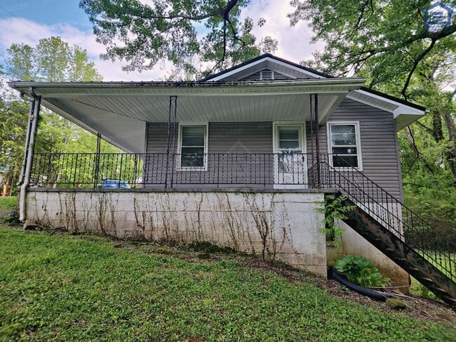 Building Photo - 748 Steakley Dr