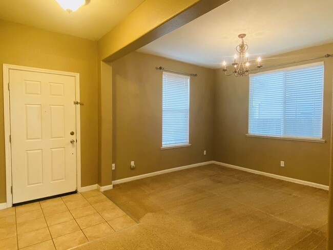 Building Photo - 8364 Dandelion Dr
