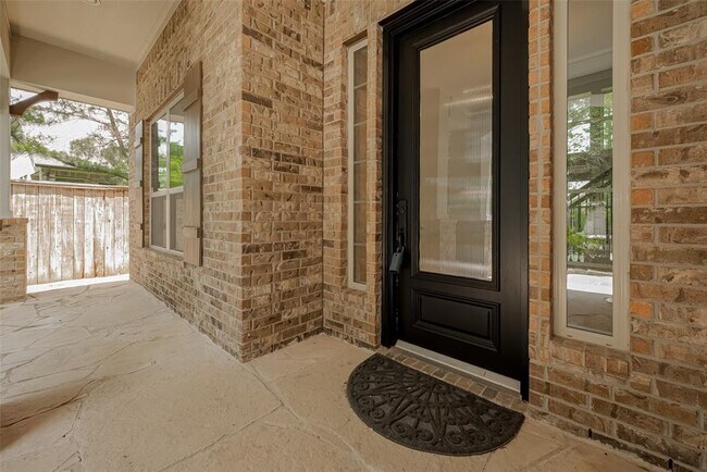 Foto del edificio - 155 Lindenberry Cir