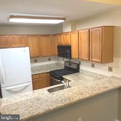 Foto del edificio - 3402 S Carriage Ct