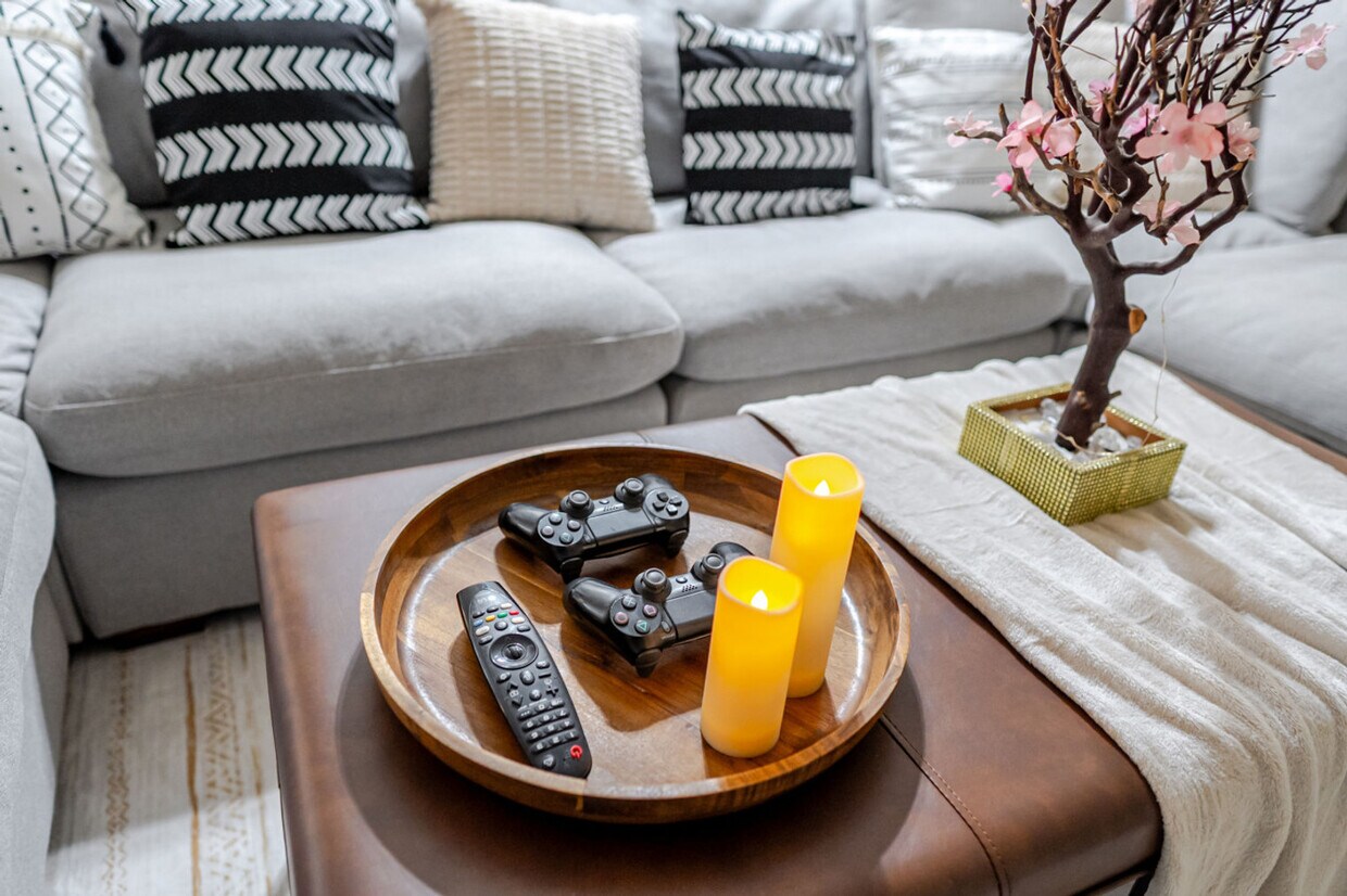 Foto principal - 4989 Randlett Dr