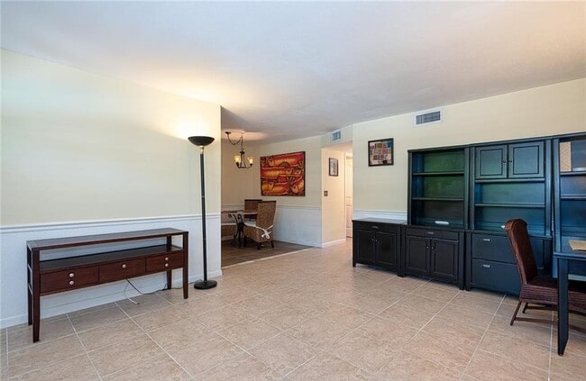 Foto del edificio - 4290 Gulfstream Dr