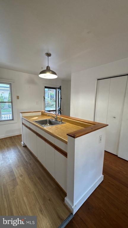 Foto del edificio - 8486 Main St