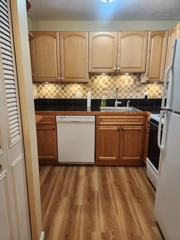 Building Photo - 135 Q E Main St