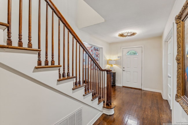 Building Photo - 106 Morningside Dr