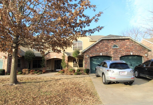 Foto del edificio - 2556 E Turtle Creek Dr