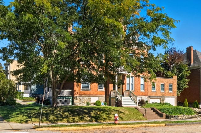 Building Photo - 480 Orchard Ave