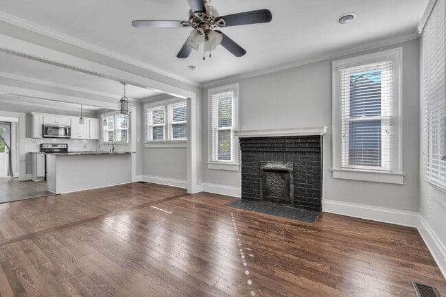 Foto del edificio - Stylish 2-Bed, 2-Bath Residence with Moder...