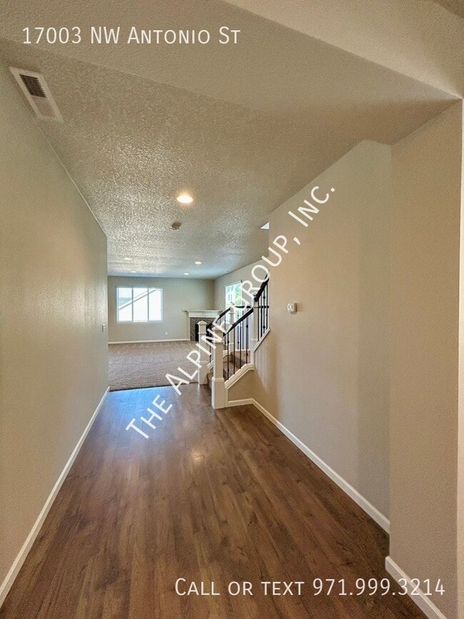 Foto del edificio - FIRST MONTH FREE! Home in Bethany!