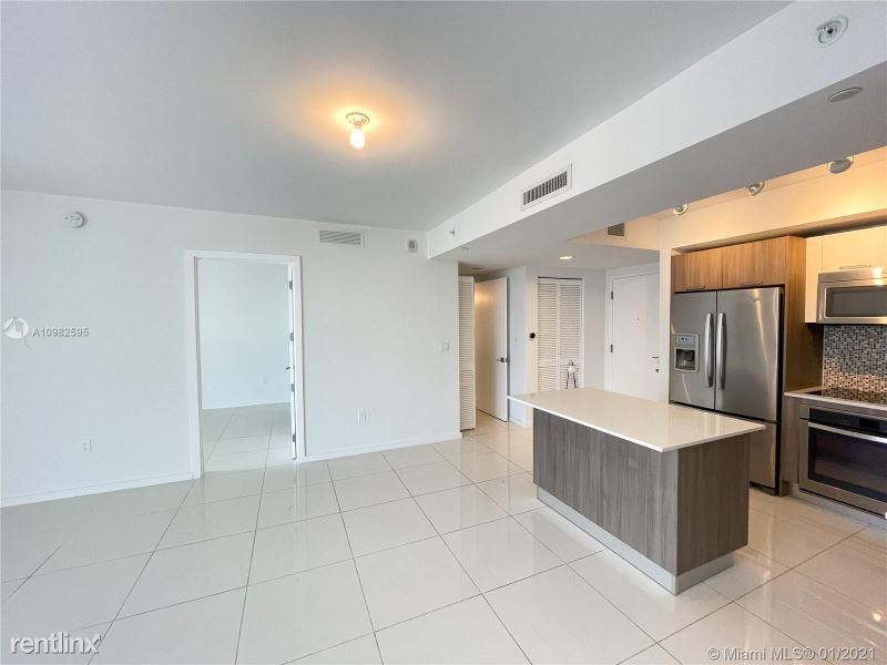 Primary Photo - 2 br, 2 bath Condo - 5252 NW 85th Ave # 1403
