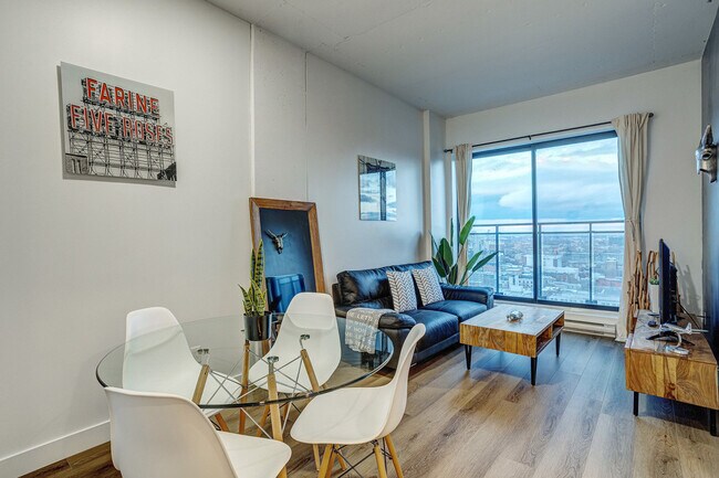 Photo du bâtiment - 2100 Rue de Bleury
