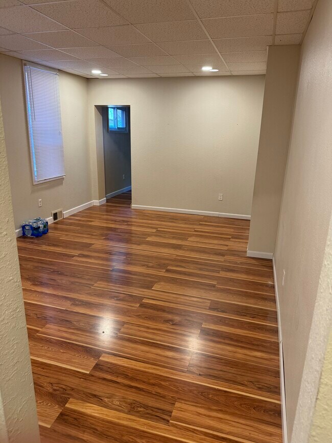 Foto del edificio - 615 6th St