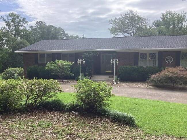 Building Photo - Tillison Bend