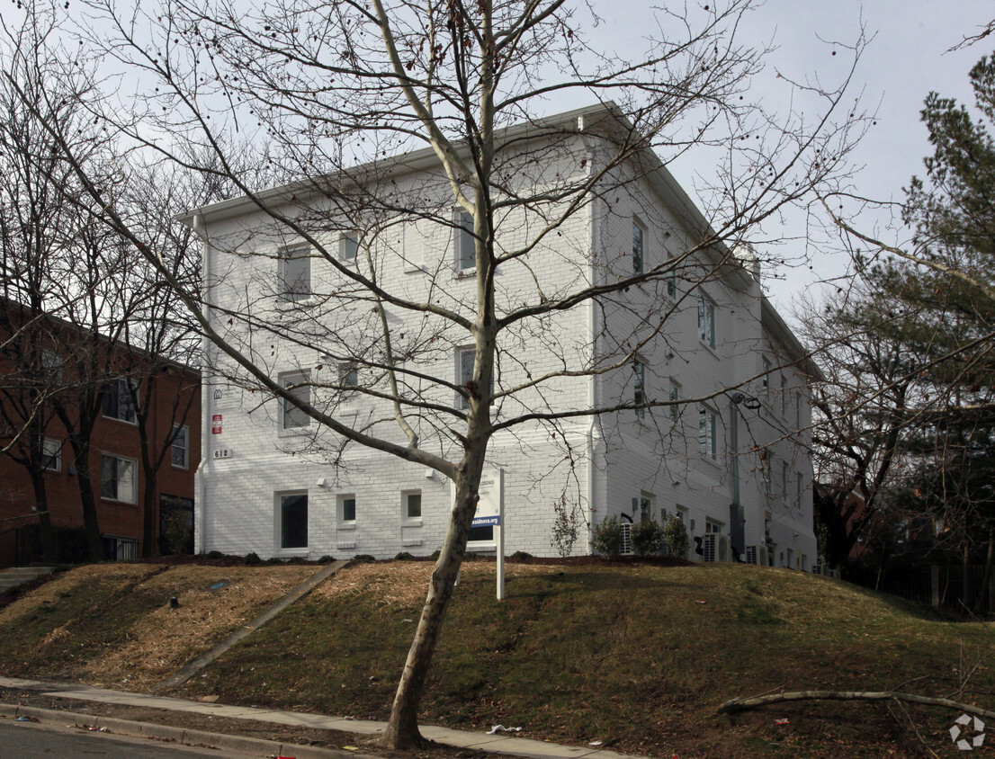 Building Photo - 612 Notabene Dr