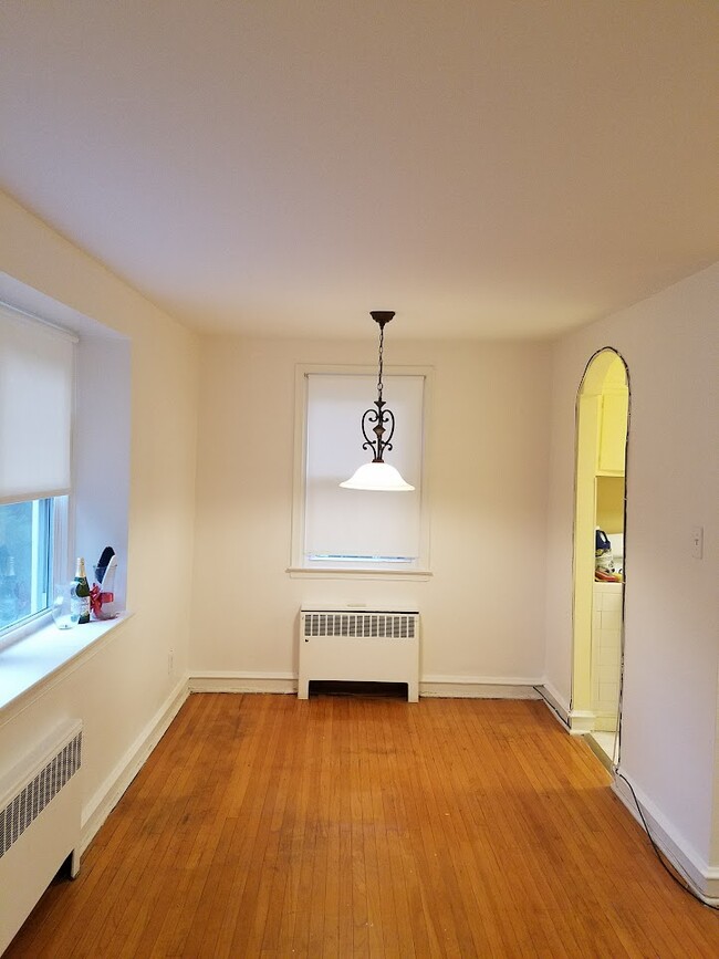 Diningroom - 4942 Wynnefield Ave